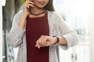 Como escolher o melhor relógio feminino para uso diário?